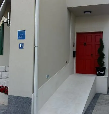 Smokva * Makarska